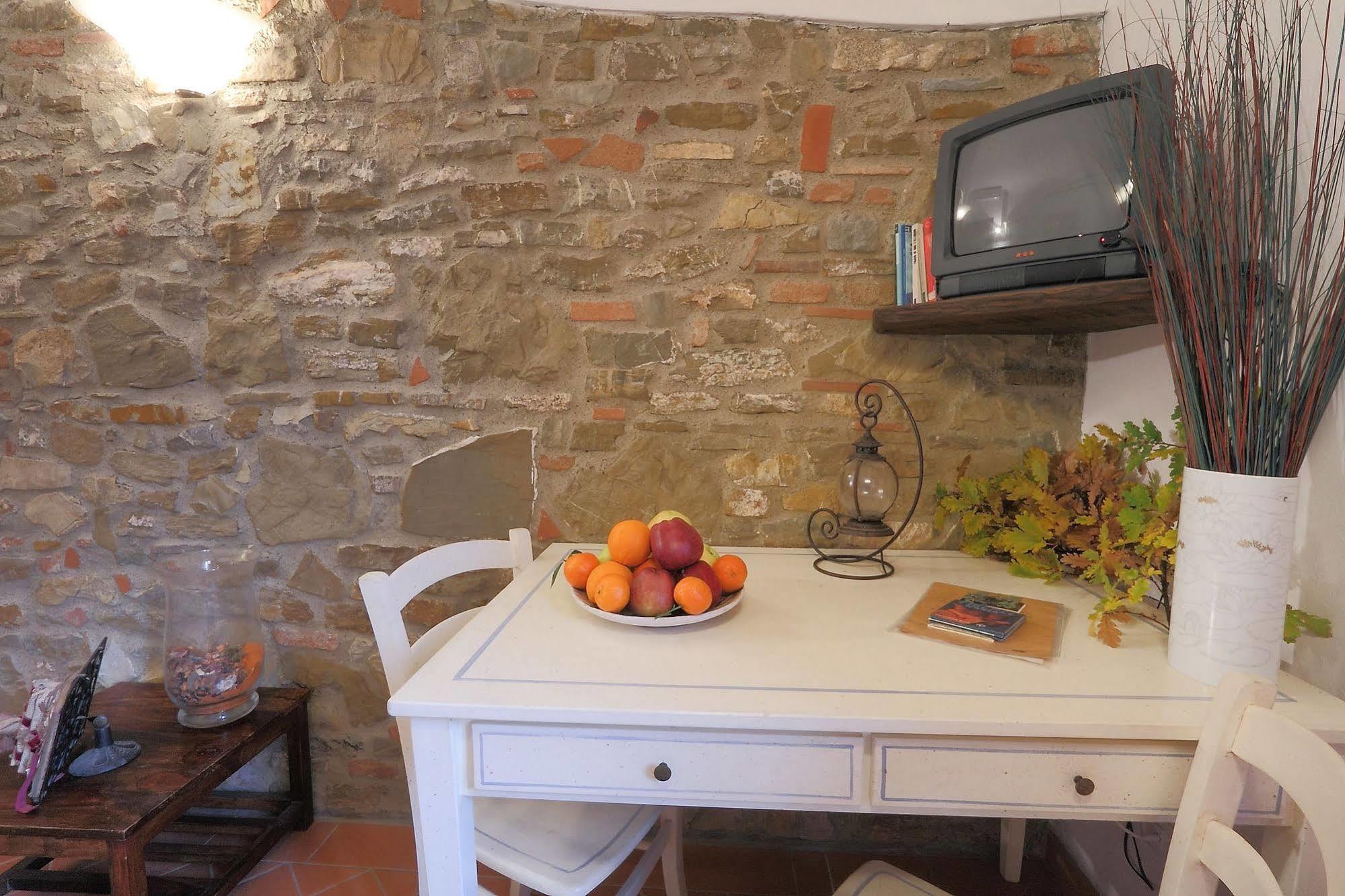 Bed and Breakfast Armonie Del Chianti L'Ugolino Esterno foto