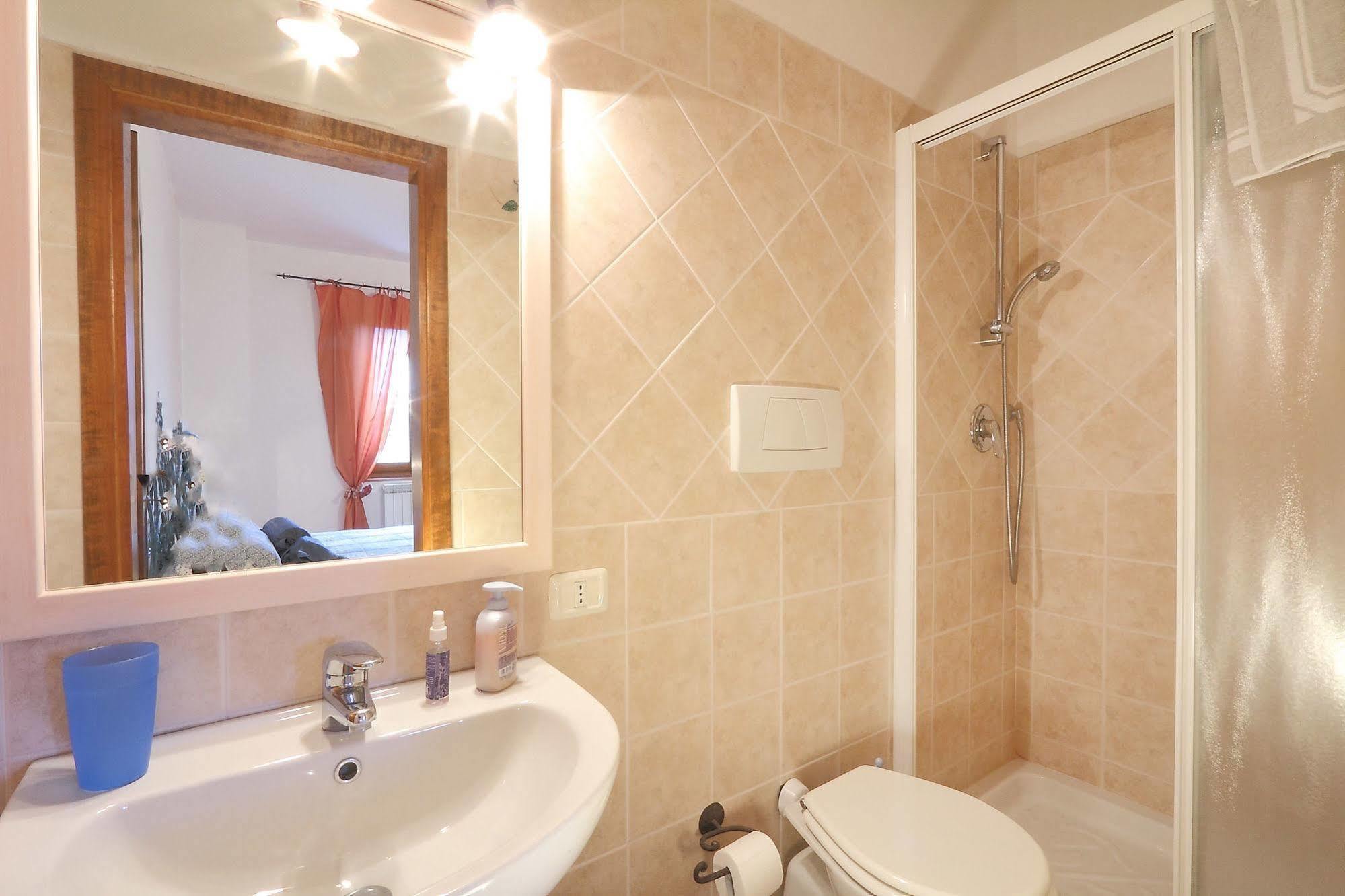 Bed and Breakfast Armonie Del Chianti L'Ugolino Esterno foto